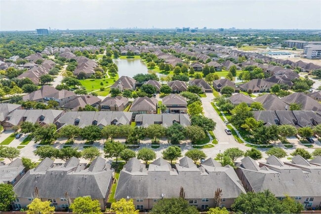1142 Glenwood Canyon Ln in Houston, TX - Building Photo - Building Photo