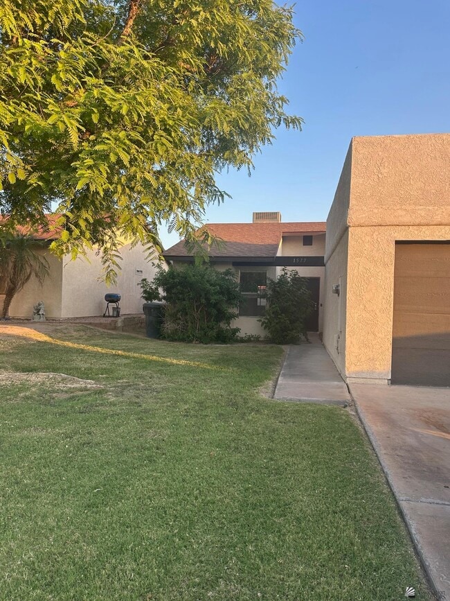 property at 1577 W Las Lomas St