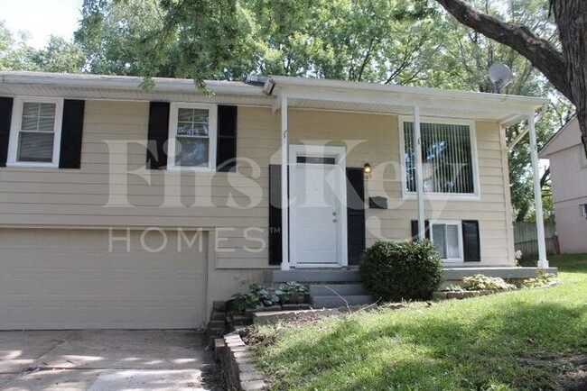 805 N Powahatan Dr in Independence, MO - Building Photo - Building Photo