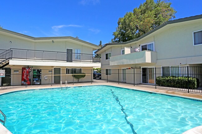 The Mark in Hayward, CA - Building Photo - Building Photo