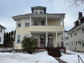 88 Greaton Rd in Boston, MA - Building Photo