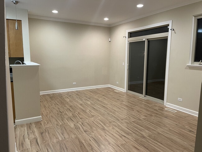 property at 804 Skokie Blvd