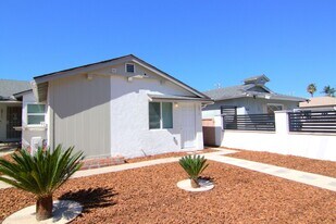 6913 Vanalden Ave in Los Angeles, CA - Building Photo