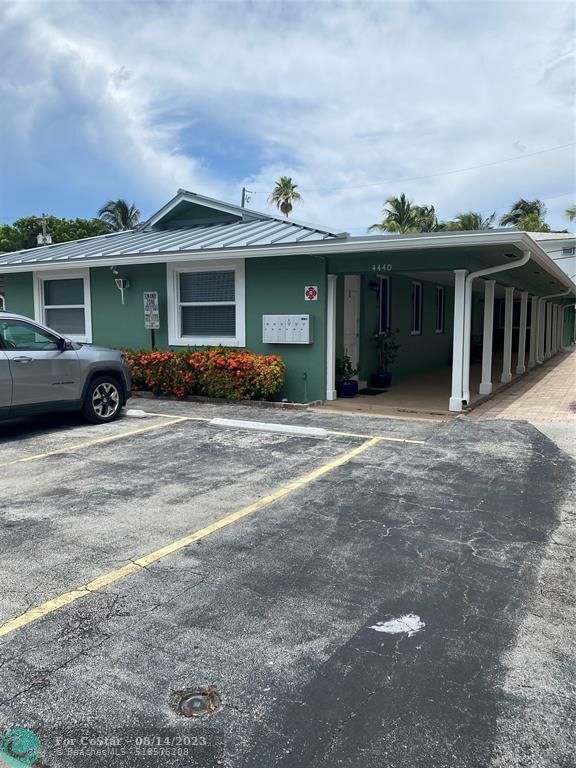 4440 Bougainvilla Dr-Unit -1 in Lauderdale-by-the-Sea, FL - Building Photo - Building Photo