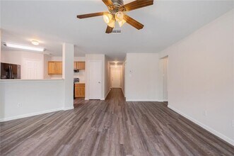 394 Dandelion Loop in Kyle, TX - Building Photo - Building Photo