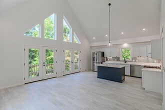 7 Lamont Rd in New Fairfield, CT - Building Photo - Building Photo