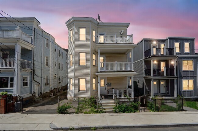 property at 17 Hillsboro St