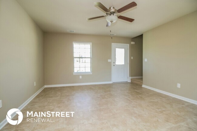 724 Hollandale Rd in La Vergne, TN - Building Photo - Building Photo