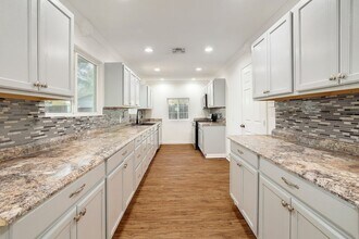 4502 Turnstone Dr in Austin, TX - Building Photo - Building Photo