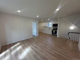 38 Carroll St in Poughkeepsie, NY - Building Photo