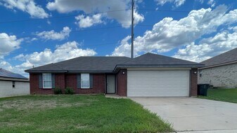 4406 Hondo Dr in Killeen, TX - Building Photo
