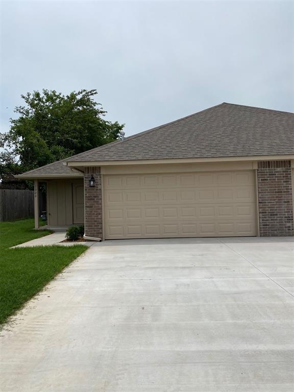 property at 1320 E Cavanaugh St