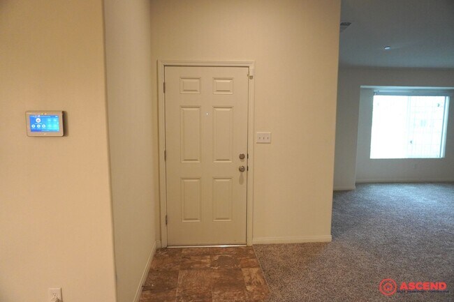 1101 Guadalupe Ave in Bakersfield, CA - Building Photo - Building Photo