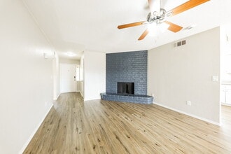 4124 N 106th Ave in Phoenix, AZ - Building Photo - Building Photo