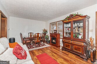 1913 Amberwood Ct in Griffin, GA - Building Photo - Building Photo