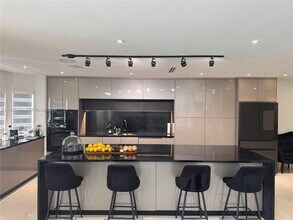 4943 SW 33rd Way in Fort Lauderdale, FL - Building Photo - Building Photo