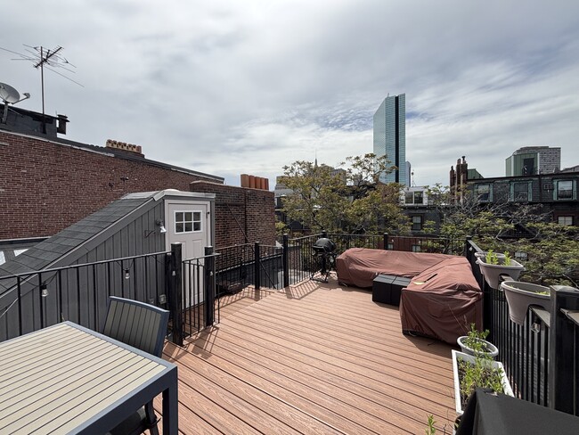 241 Beacon St, Unit 5
