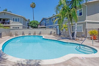 Park Avenue Apartments in Long Beach, CA - Building Photo - Building Photo