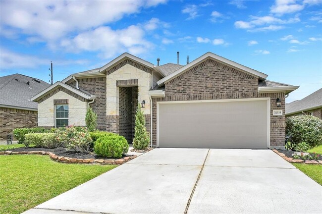 32333 Cypress Enclave Ln