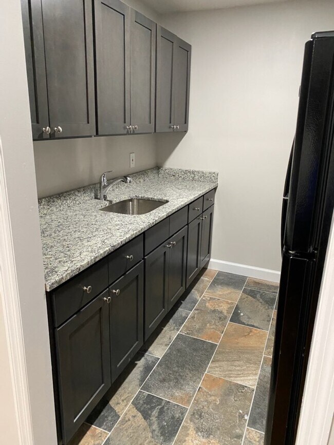 600 E Front St Apartments and Nearby Plainfield Apartments For Rent