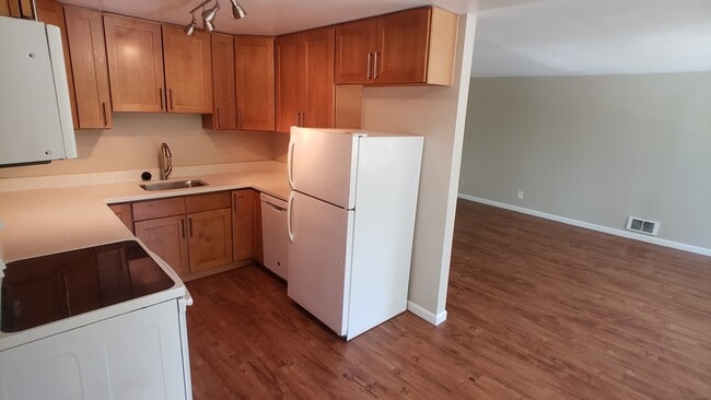 15544 27th Ave NE in Shoreline, WA - Building Photo - Building Photo