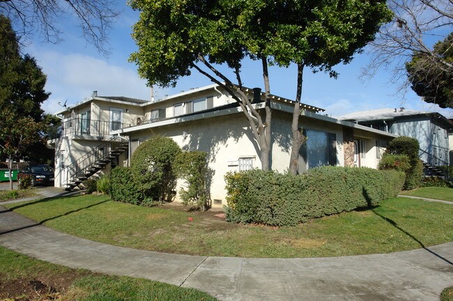 13555 Gleason Ave in San Jose, CA - Building Photo - Building Photo