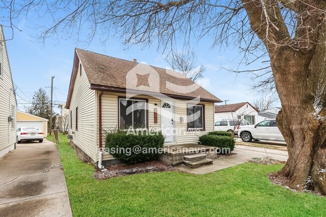 27312 Ridgewood St in Roseville, MI - Building Photo - Building Photo