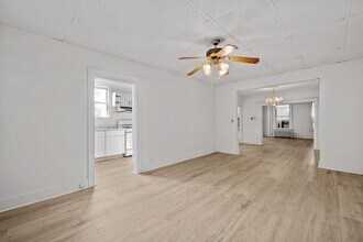 391 Fairmount Ave in Jersey City, NJ - Building Photo - Building Photo