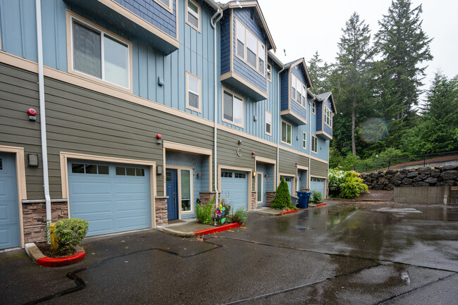 Kestrel Ridge Townhomes in Sammamish, WA - Building Photo - Building Photo