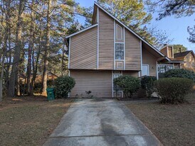 6176 Creekford Dr in Lithonia, GA - Building Photo