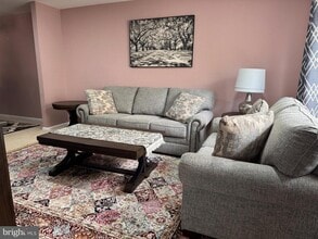 5408 Essex Ln in Mount Laurel, NJ - Building Photo - Building Photo