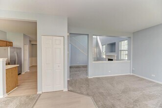 2279 Reflections Dr in Aurora, IL - Building Photo - Building Photo