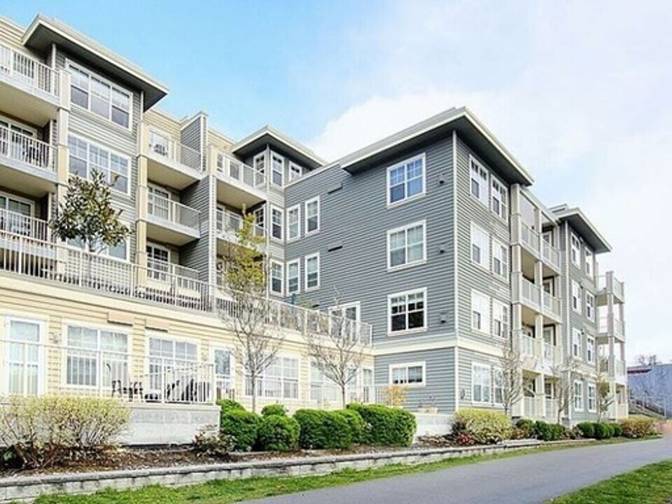 2901 NE Blakeley St in Seattle, WA - Building Photo