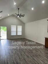 405 Kaether Ln in Alvarado, TX - Building Photo - Building Photo