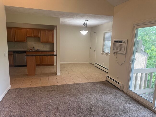 property at 400 New River Rd
