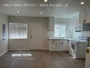 38832-38834 8th St E in Palmdale, CA - Building Photo - Building Photo