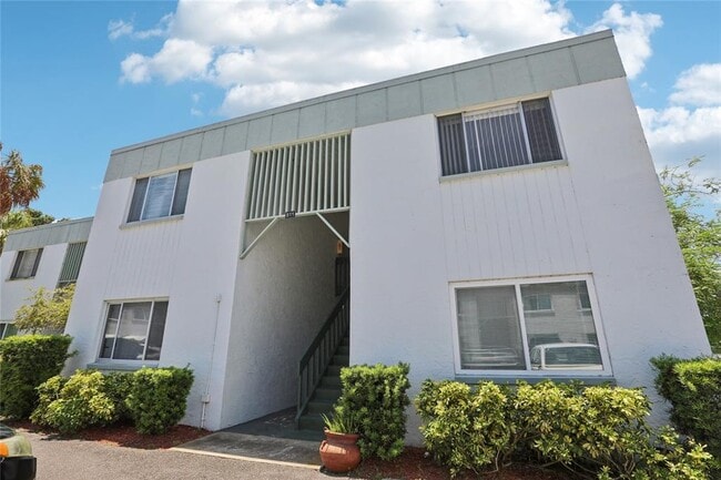 property at 811 N Keene Rd
