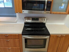 6991 Coolidge St in Hollywood, FL - Building Photo - Building Photo