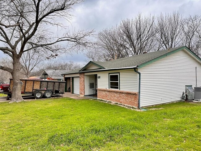 410 Blueberry Hill in Austin, TX - Building Photo - Building Photo