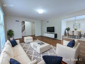 627 E Meyer Blvd in Kansas City, MO - Building Photo - Building Photo