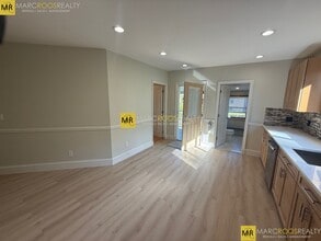 48 Shannon St, Unit 2 in Boston, MA - Foto de edificio - Building Photo