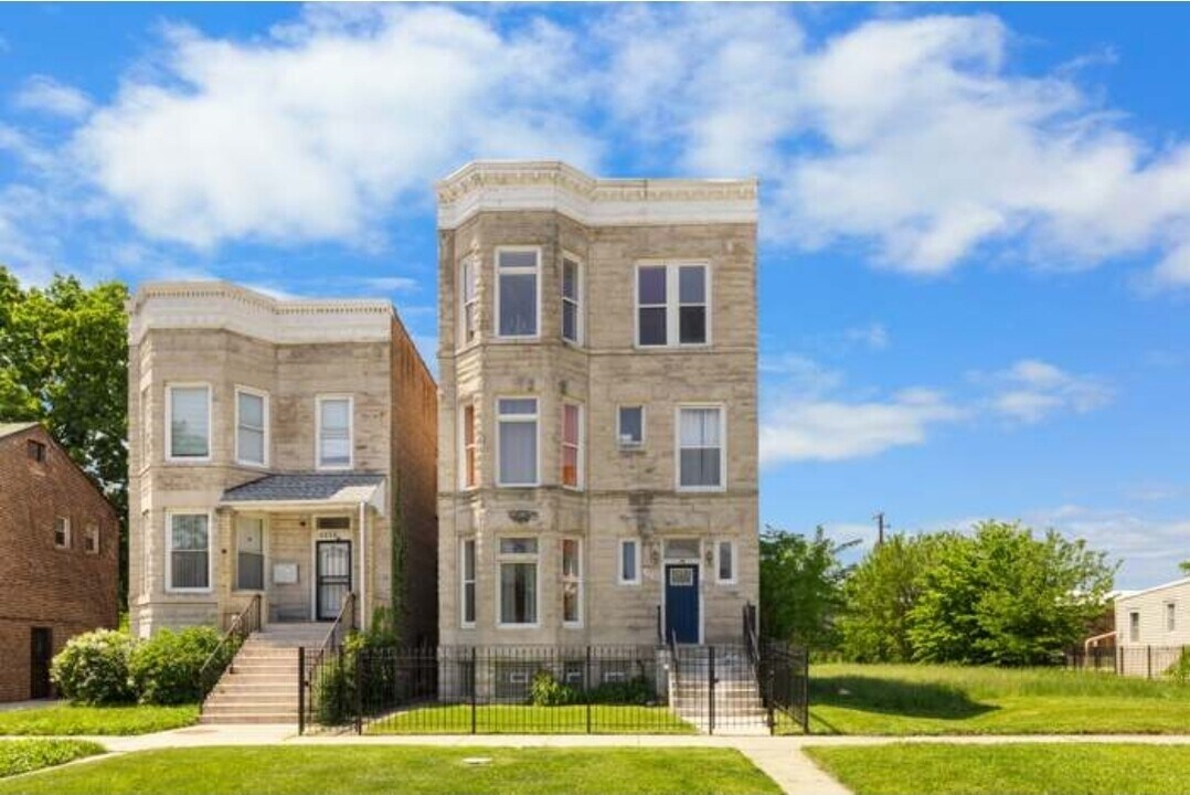 5330 S Wabash Ave in Chicago, IL - Building Photo