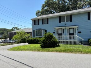 294 Humphrey St, Unit 294 in Lowell, MA - Building Photo - Building Photo