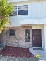 40 11th St in Shalimar, FL - Building Photo