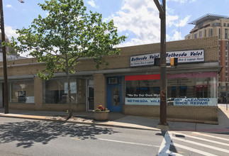 8008 Wisconsin Ave in Bethesda, MD - Building Photo - Primary Photo