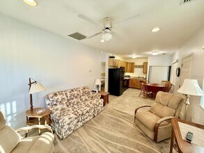 1528 41st Ave N in St. Petersburg, FL - Building Photo - Building Photo