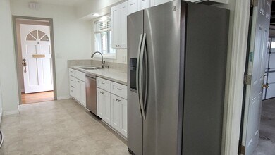 1048 Albion St in San Diego, CA - Building Photo - Building Photo