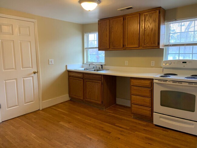 1105 McCormick St in Greensboro, NC - Building Photo - Building Photo