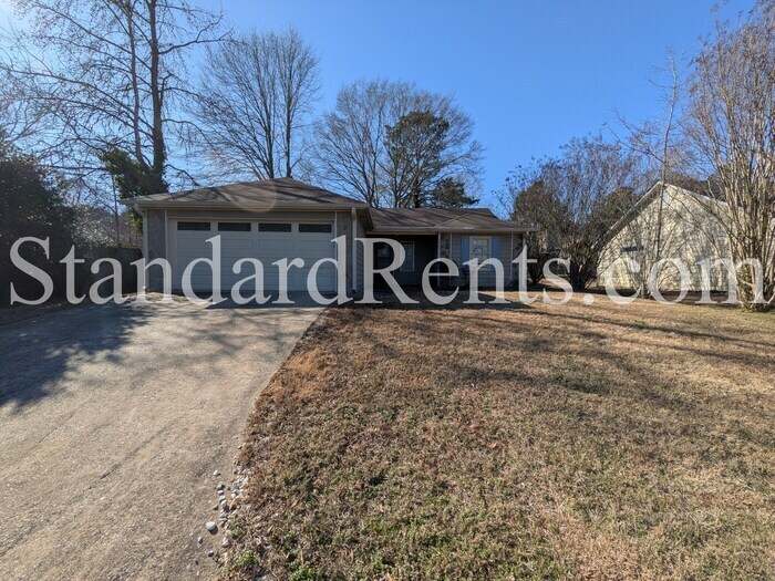 7625 Didwell Ct in Jonesboro, GA - Foto de edificio