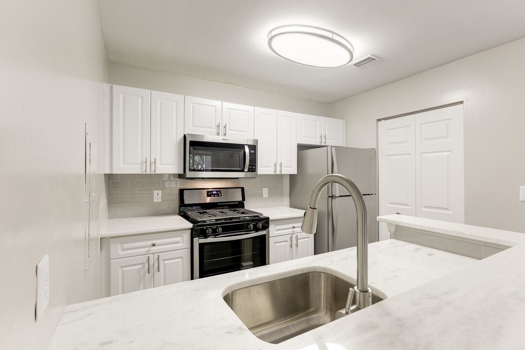 Welcome to Westerly at Worldgate! in Herndon, VA - Building Photo